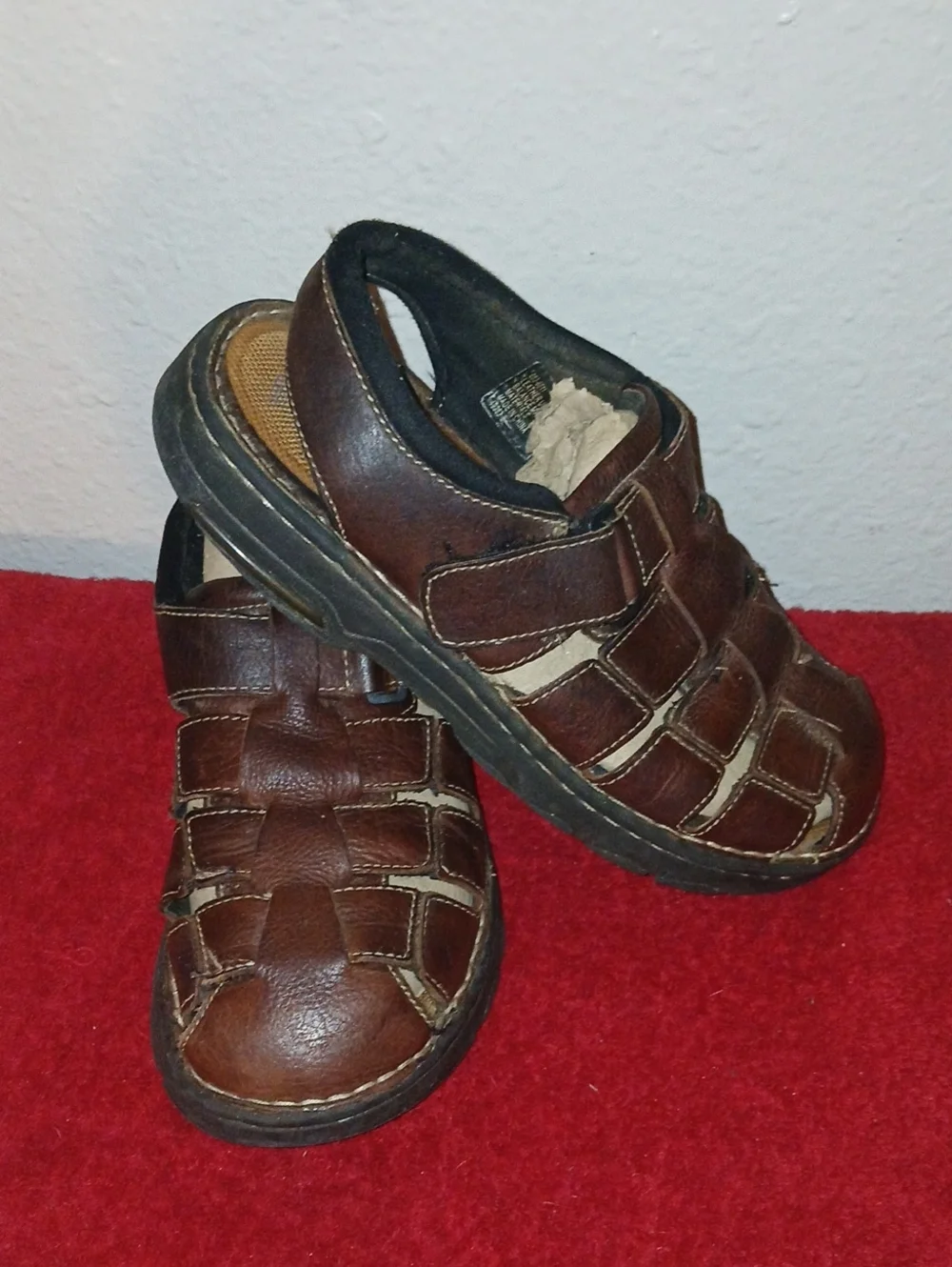 Arizona Men's Brown Leather Fisherman-Style Sandals